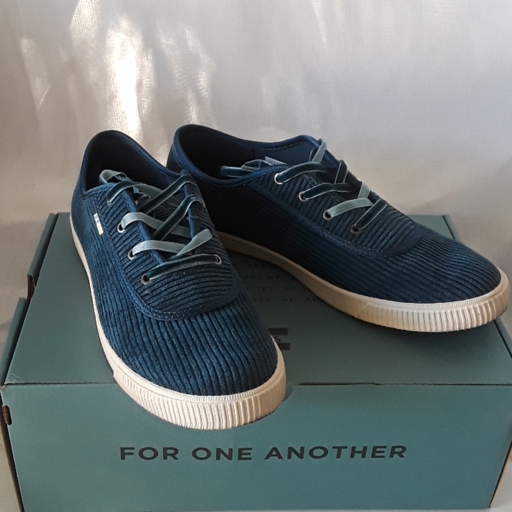 TOMS Corduroy Sneakers